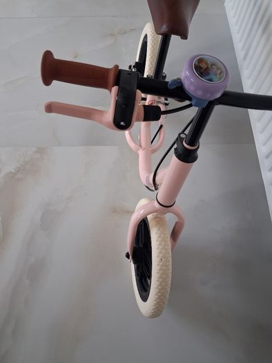 Decathlon BTWIN 10" inch balance bike