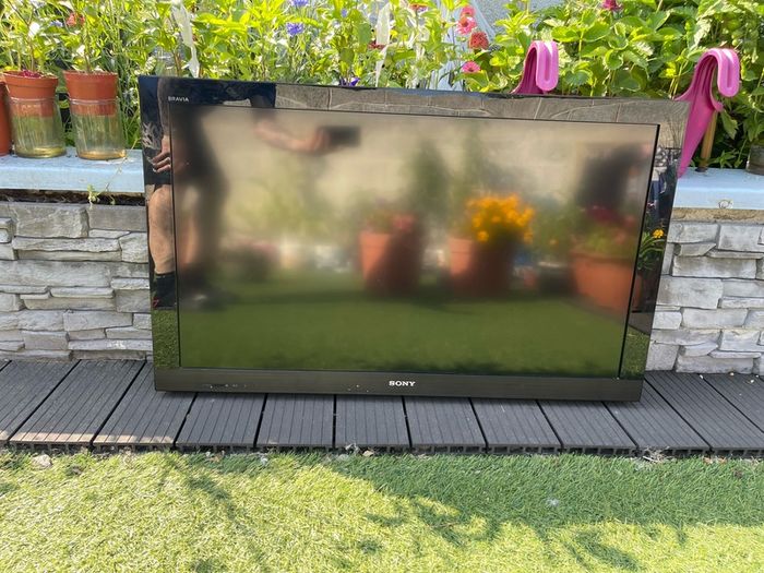 Sony Bravia 40 LCD TV