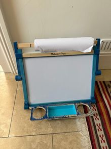Melissa & Doug tabletop easel & flashcards