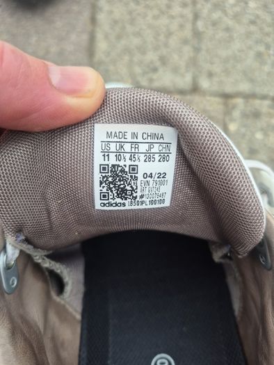 golf shoes