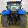 New Holland T6070 tractor Image 9
