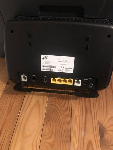 Dual band wifi router and gateway