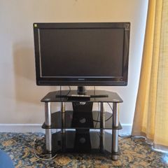 Philips 32 inch tv and stand