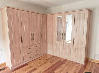 Large Corner Wardrobe with Mirrors  Excellent Con