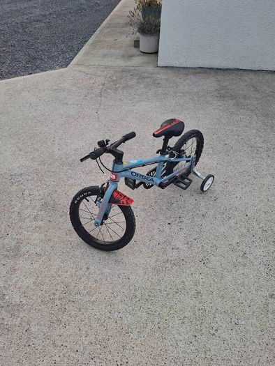 kids Orbea bike (like new)