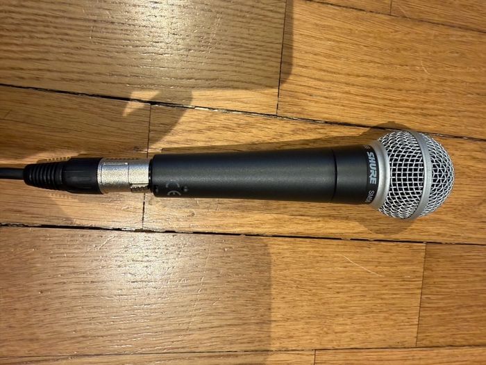 Cube Street and mic speaker