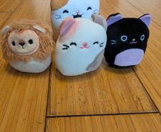 Mini soft toys.