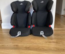 2 Britax Romer car seats