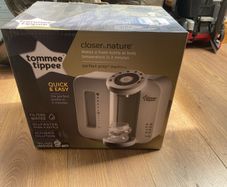 Tommee Tippee Perfect Prep Machine White & 4 bottles