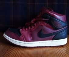 Nike Air Jordan 1 Mid mens 8.5 43 leather trainers