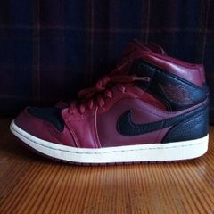 Nike Air Jordan 1 Mid mens 8.5 43 leather trainers