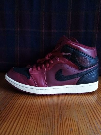Nike Air Jordan 1 Mid mens 8.5 43 leather trainers