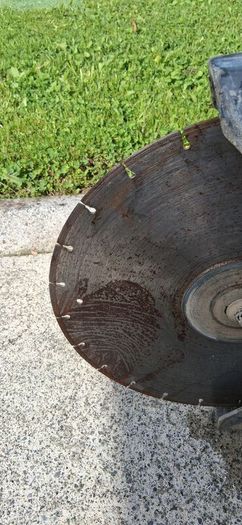 Husquvarna con saw