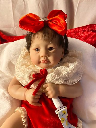 SOLD SOLD. XMAS beautiful reborn baby doll beautiful