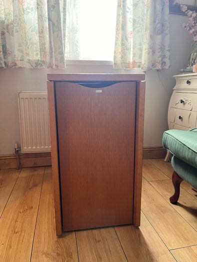 folding table