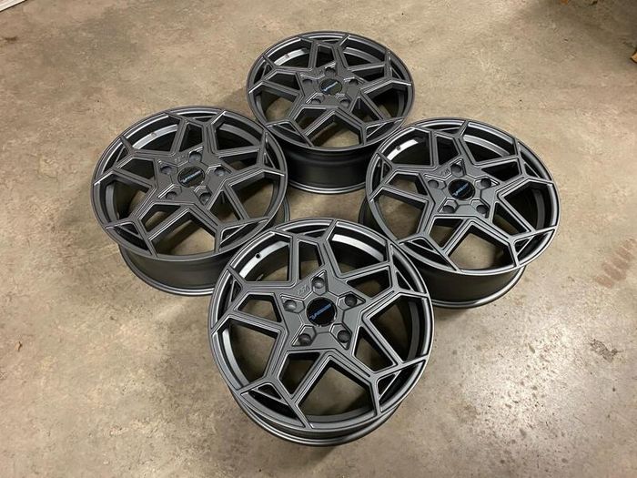 20" Inch Motion R VS2 Alloy wheels Ford Transit Custom Van centre bore 65.1 5x160 Gunmetal