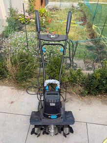 Compact Electric soil tiller / aerator