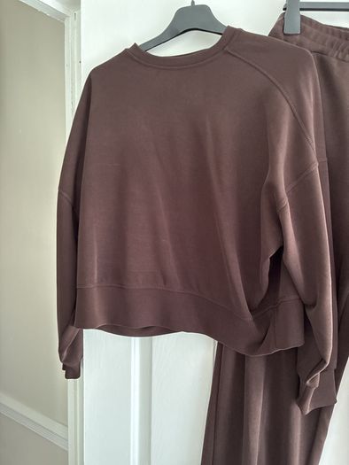 ladies tracksuit