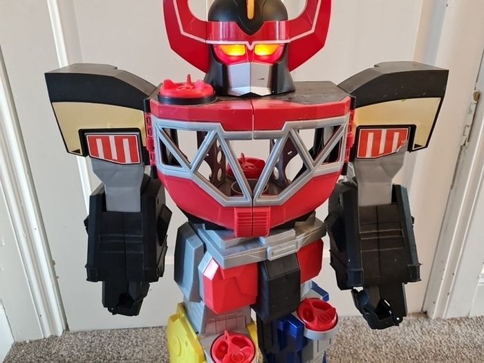 Huge Power Ranger Base