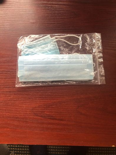 12 unopened face masks