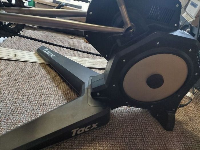 Tacx FLUX S Smart Trainer