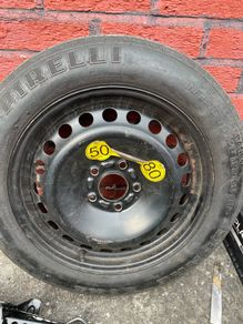 volvo s40 2007 spare wheel C/W Jack