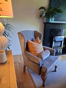 Queen Ann Chair