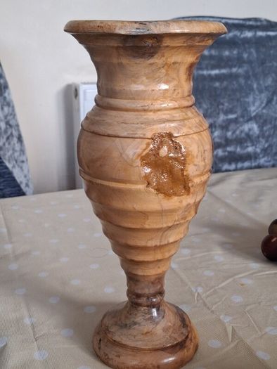 Wooden holder/vase