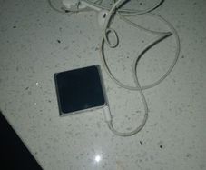 Apple IPOD no charger