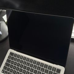 MacBook Air 13-Inch Price Negotiable