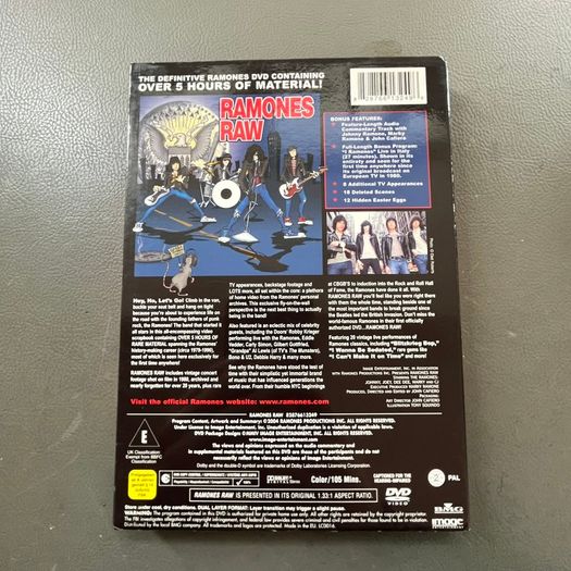 The Ramones - Raw- The Definitive Ramones DVD over 5 hours of material