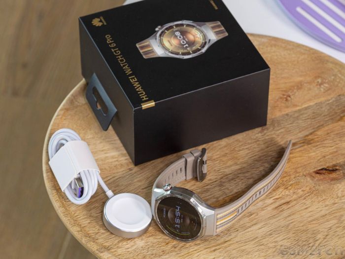 HUAWEI Watch GT 6 Pro - Titanium with Gold Fluoroelastomer Strap, 46 mm