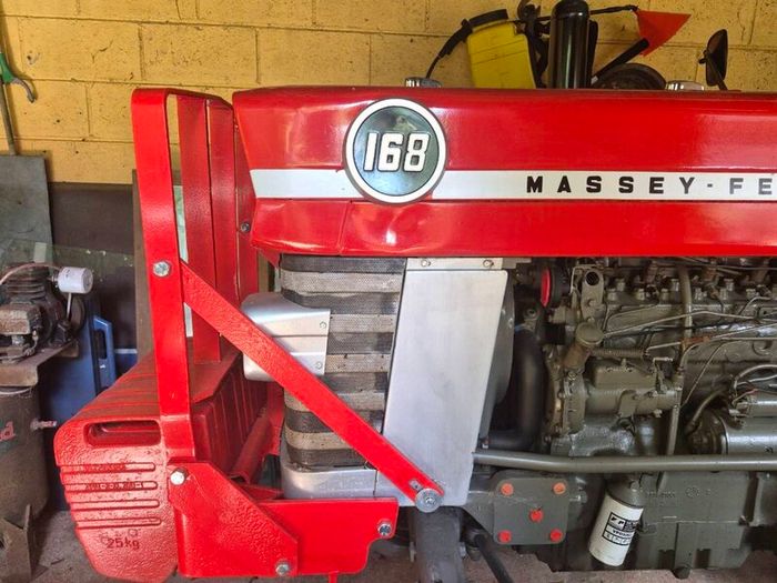 Massey Ferguson 168