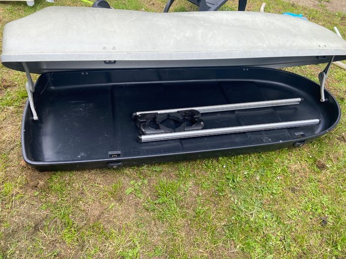 Large roofbox