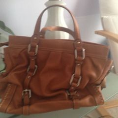 Leather tote bag. Stylish. New.