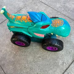 Hot Wheels Monster Trucks Mega Wrex