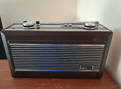 roberts r900