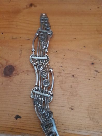 Sparkly silver tone costume jewellery bracelet