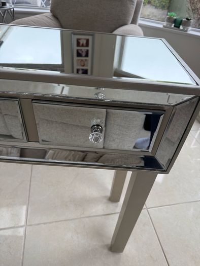 console table