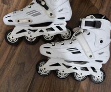 Roller skate
