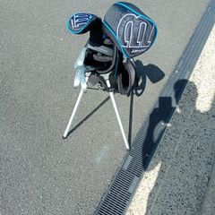 Wilson Profile Junior Left Handed Golf clubs.