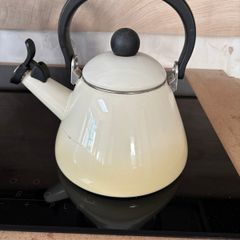 Le Crueset kettle