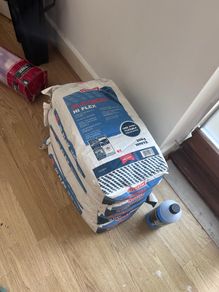 Adhesive Slow-Set