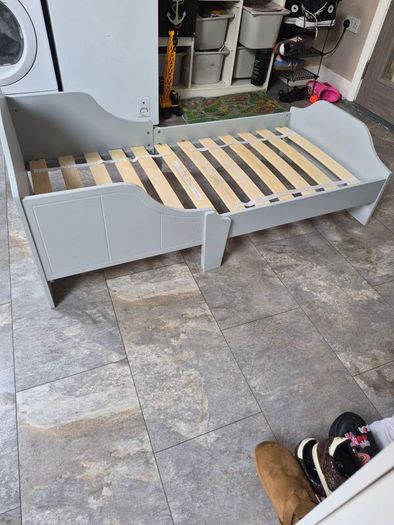 toddler bed