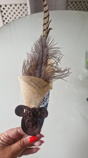 fascinator