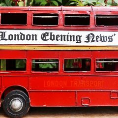 (12" long) London Evening News Oxford Diecast Vintage Model Double Decker Red Bus