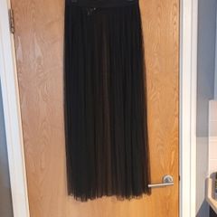 H&M - Coachelle  Sheer Fine Tulle  Black Skirt.   S.12.(40)  New.
