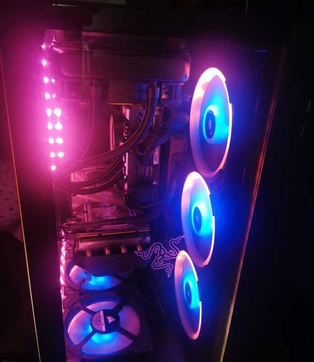 Corsair Fans & RGB huge Bundle, fans LL 120 , fans LL 140, Strips and controllers commander hubs