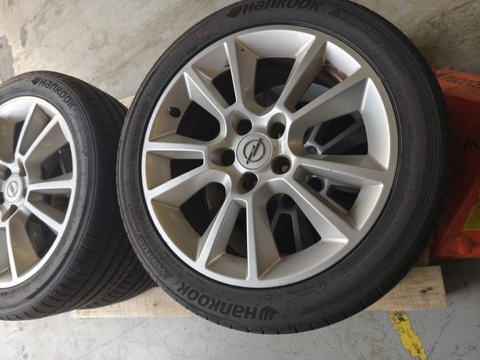 Opel astra  17"alloys wheels for sale