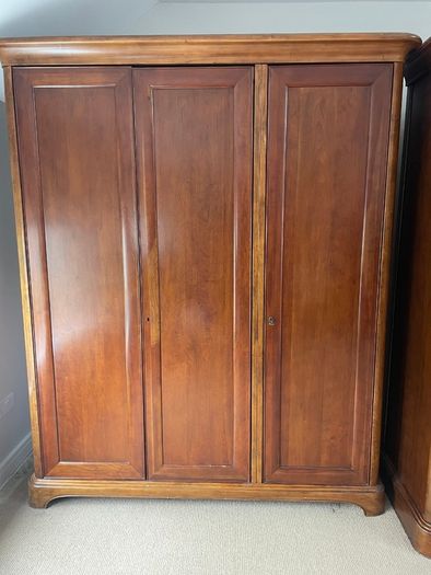 Willis & Gambier Wardrobes